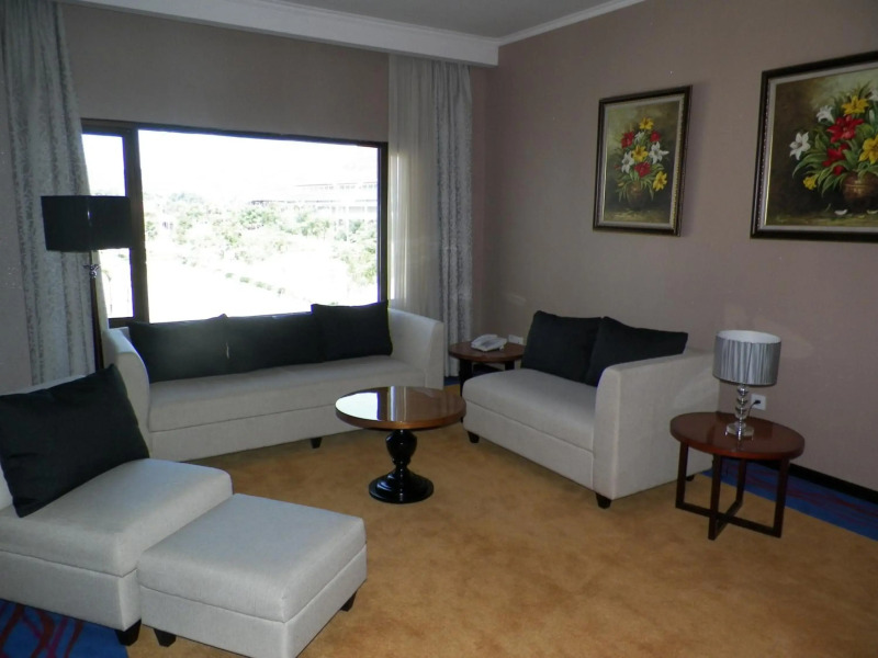 Sutan Raja Hotel And Convention Centre