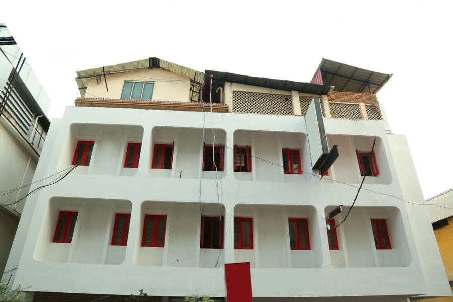 OYO 8892 Kadambari Regency