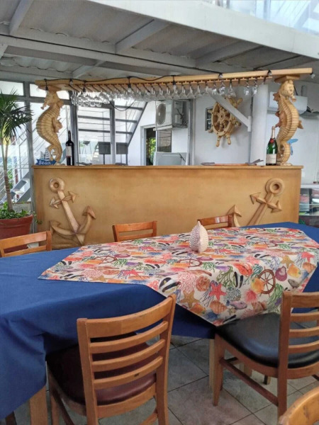 The Container Hotel And Restoran