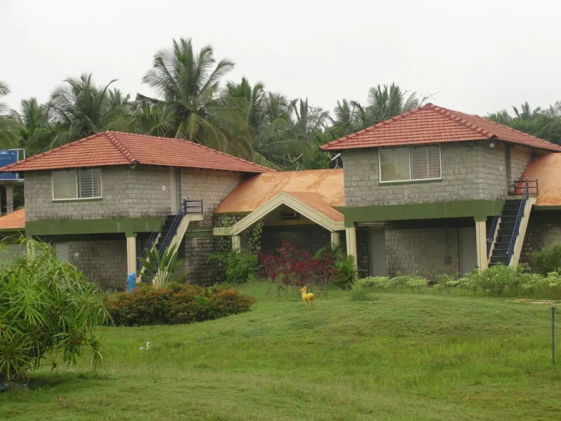 Stay Simple Riverdale Hotel