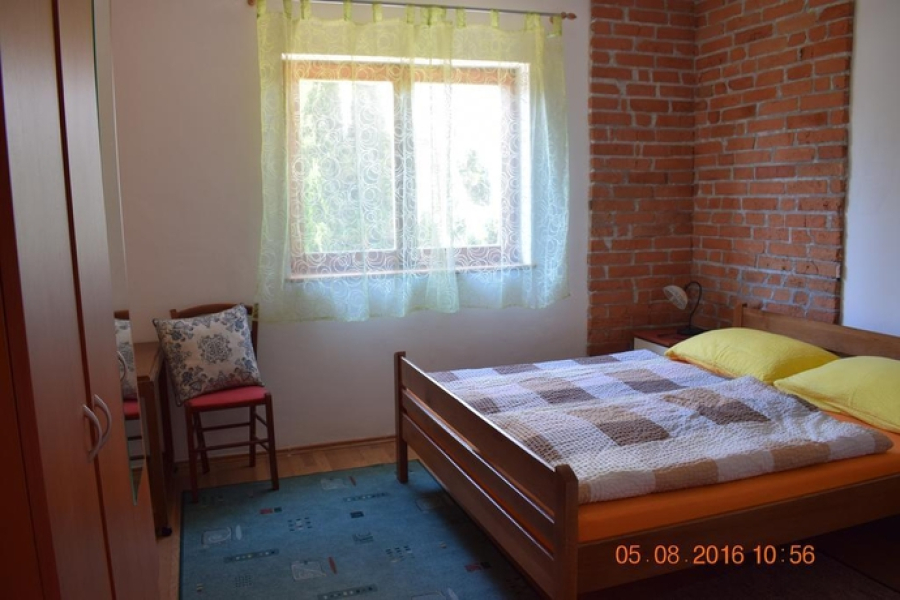 Apartments & rooms Kristic