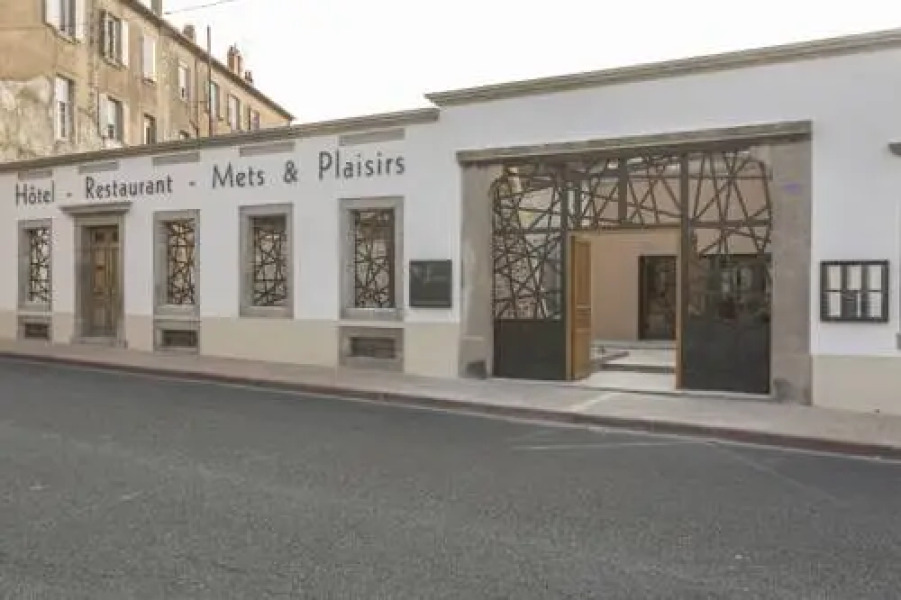Hotel & Restaurant Mets et Plaisirs