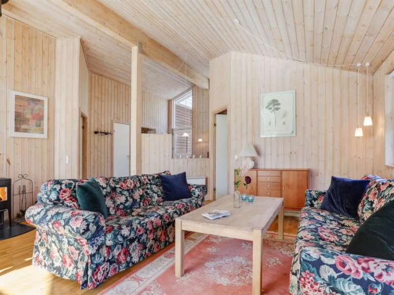 "Karin" - 800m from the sea in Bornholm