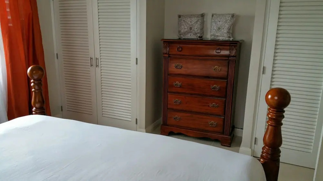 Fern Court Apartment With Oceanic View