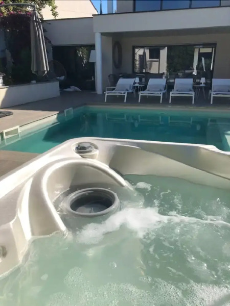 Sublime Suite Piscine et Jacuzzi