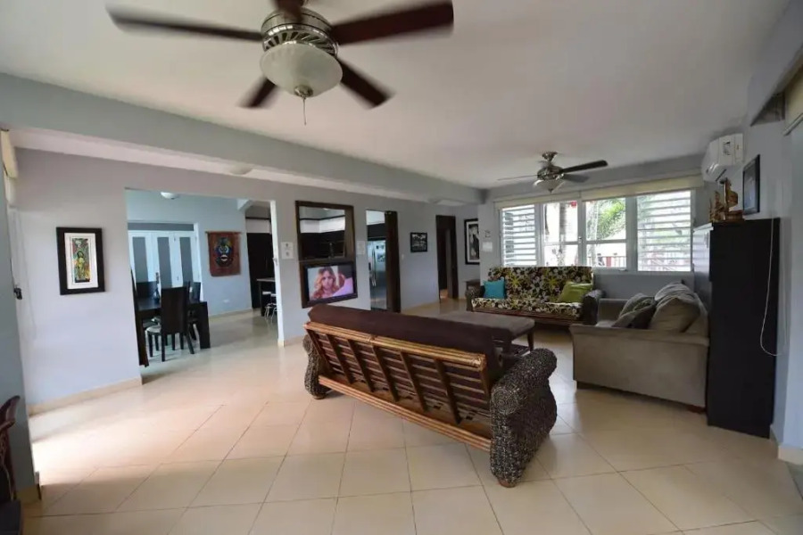 Isabela Villa Bonita - Vacation & Event Venue Sleeps 50!