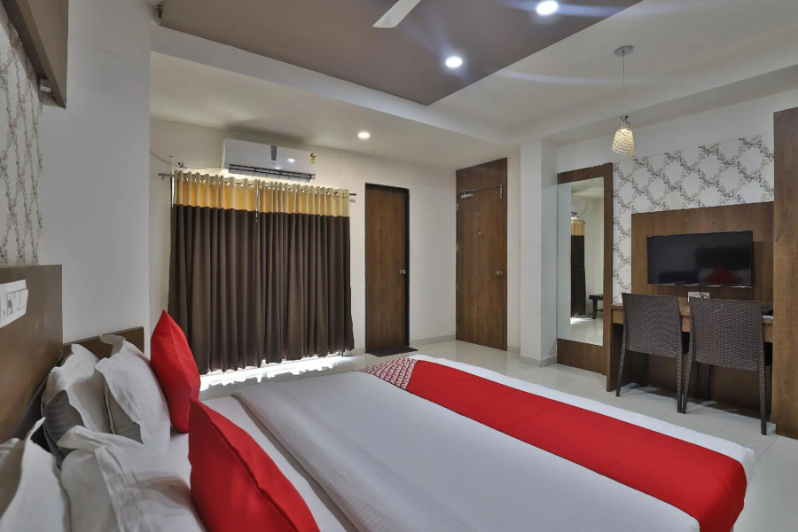 OYO 40092 Hotel Morry'z