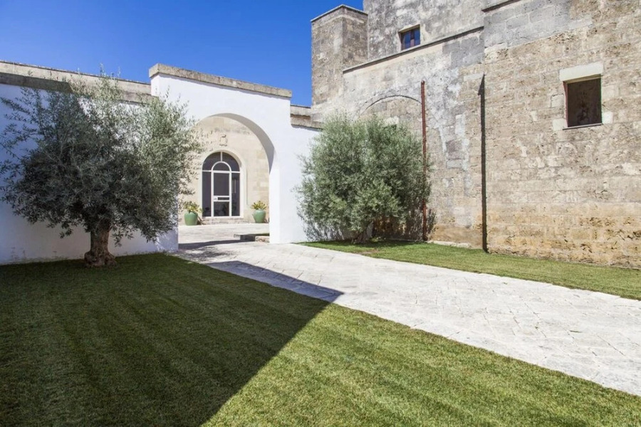 Villa With 6 Bedrooms in Giuggianello, With Private Pool, Furnished Terrace and Wifi - 10 km From the Beach