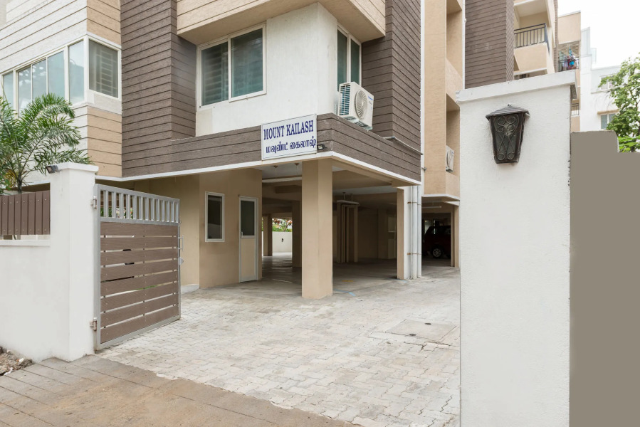 Mount Kailash Suites