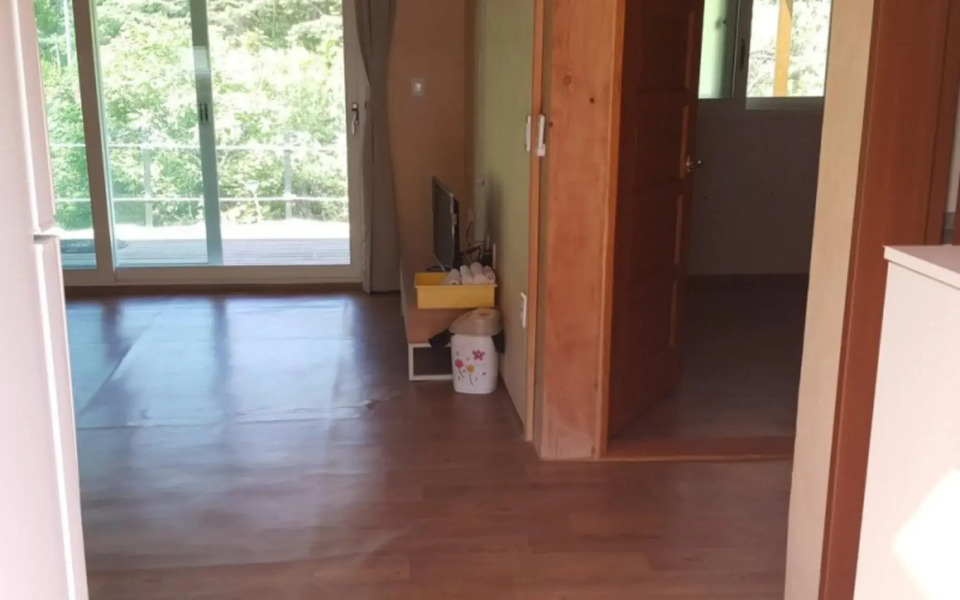 Sangju Yeoyuroun Hwangtojip Pension