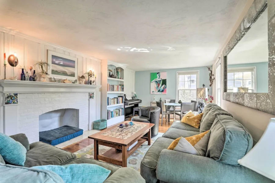 Cape Cod Cottage w/ Deck, Grill, & Games!