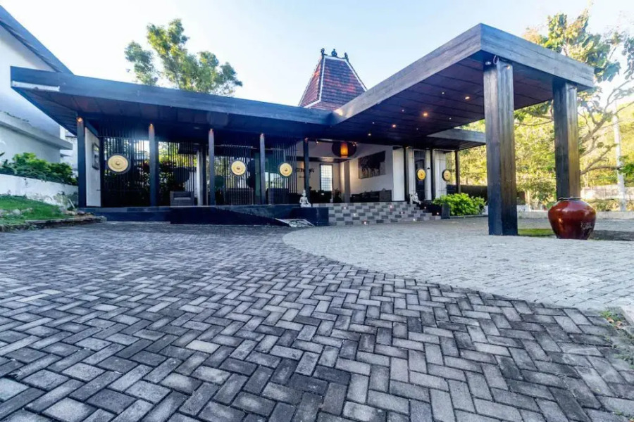 Surya Melasti Beach Villa