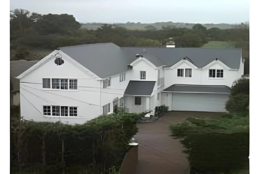 Waratah Lodge