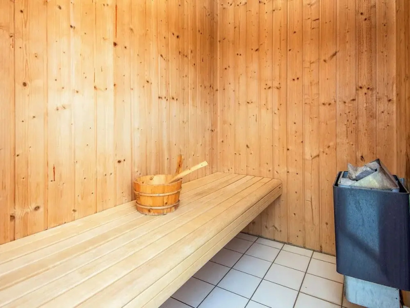 10 Person Holiday Home in Glesborg-by Traum