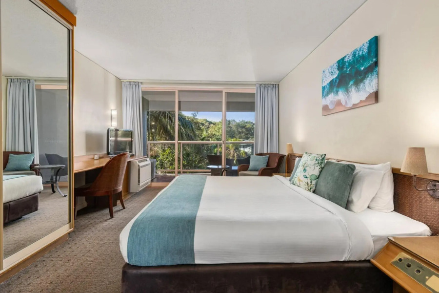 Pacific Bay Resort Suite