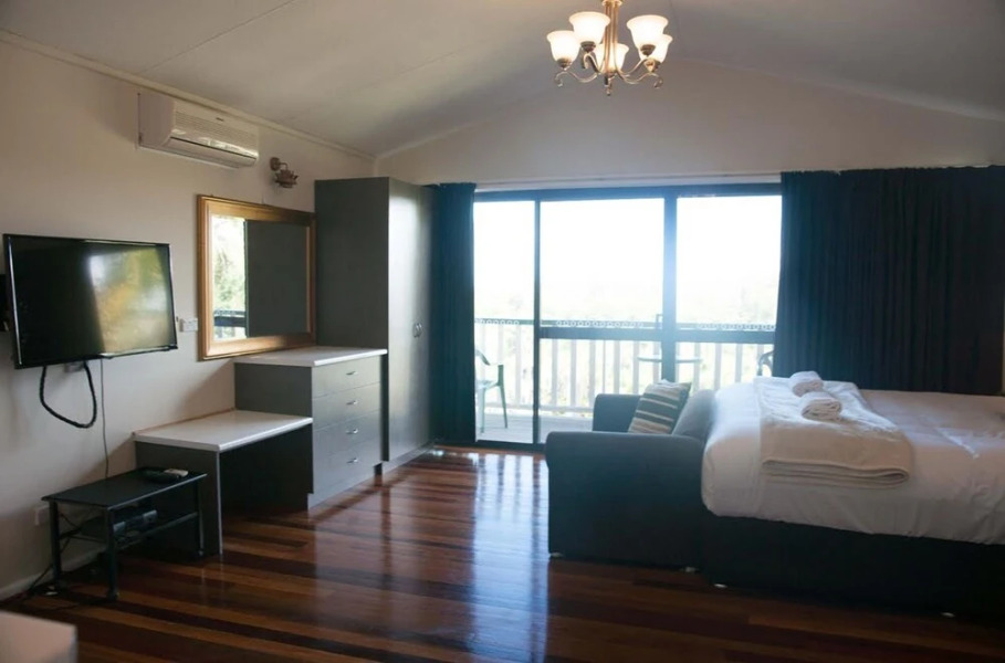 20 Korora Palms - 1 Bedroom Spa Bure