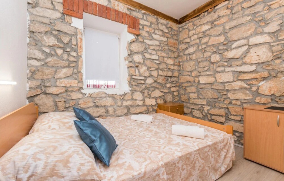 Amazing Home in Donje Rastane With 3 Bedrooms, Wifi and Outdoor Swimming Pool