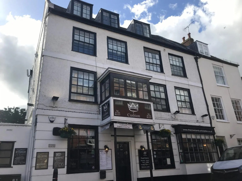 The Crown And Cushion