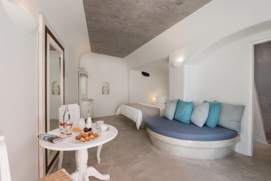 Alta Mare by Andronis