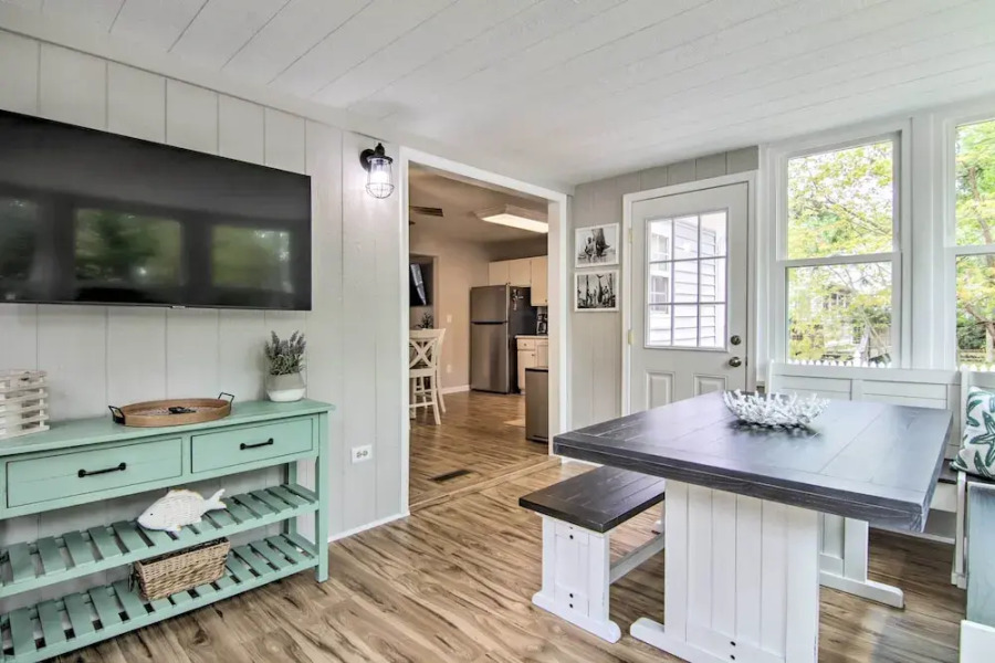 Water Access, Sunroom: Ocean View Escape!