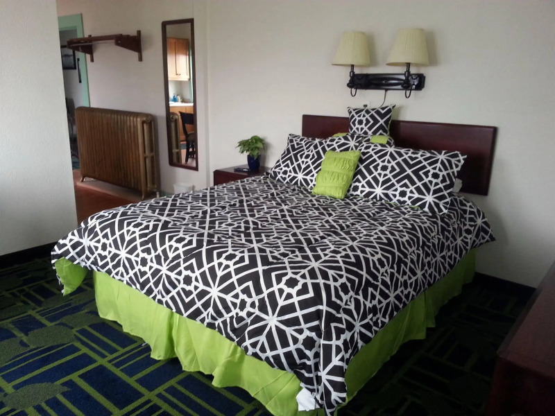 Hunters Hot Springs Resort