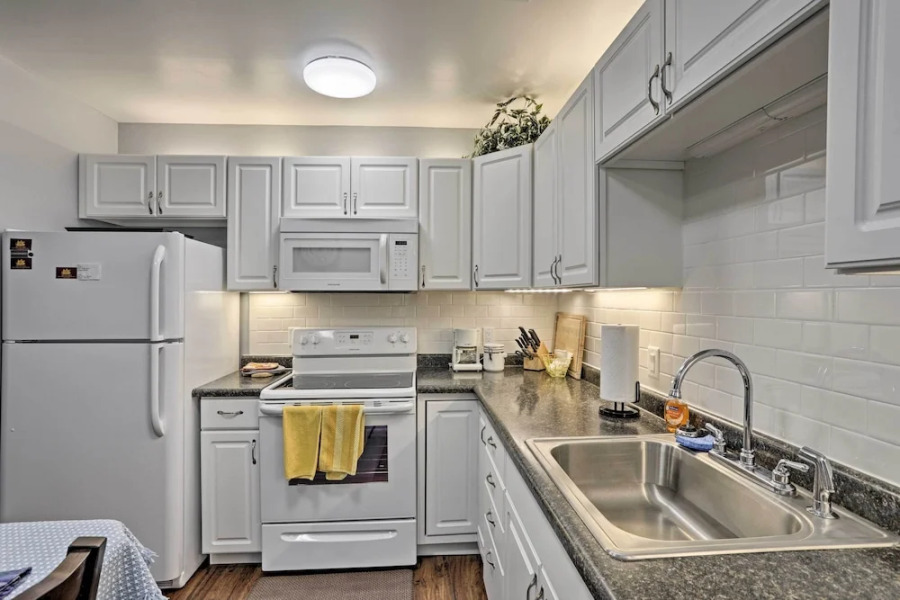 Historic Laramie Condo - 3 Blocks to Downtown & UW