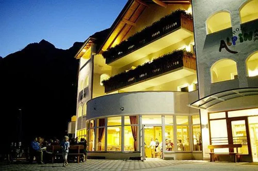 Hotel Alpin