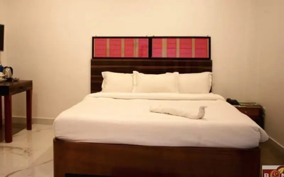 Hotel Bonvilla Retreat