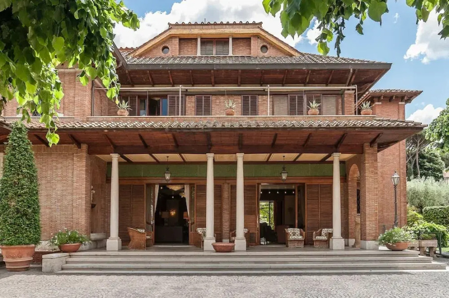 Near Rome Villa Pool Tennis Courts Perfect Family Reunion or Off-site Meeting