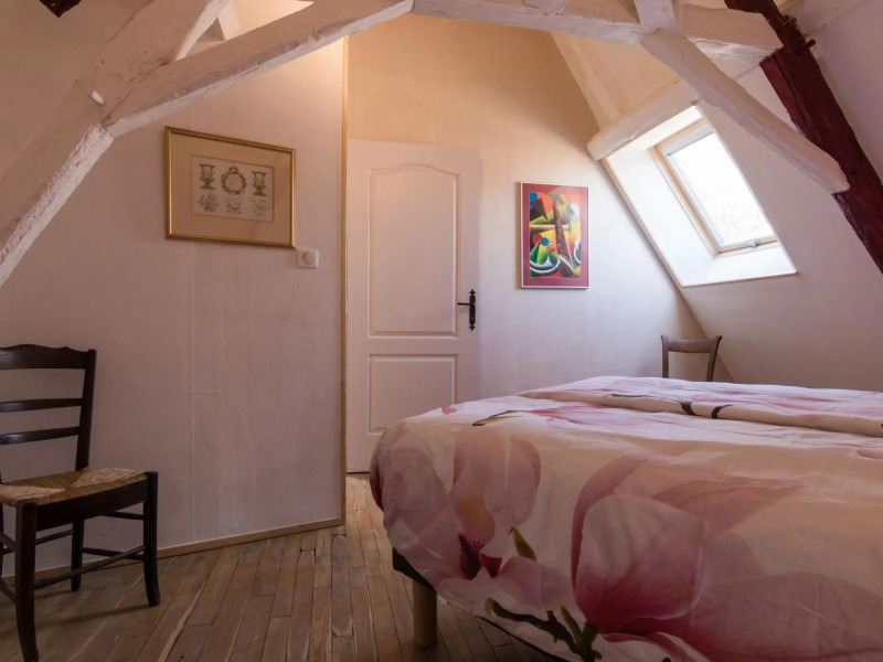 Lovely Cottage in Peyzac-le-moustier With Terrace