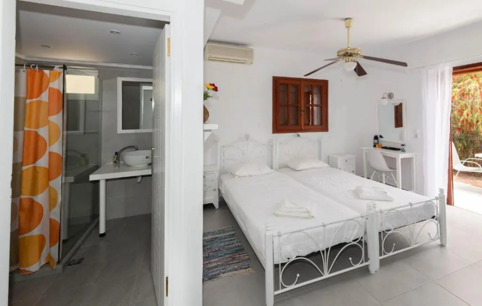 Galini Studios & Apartments