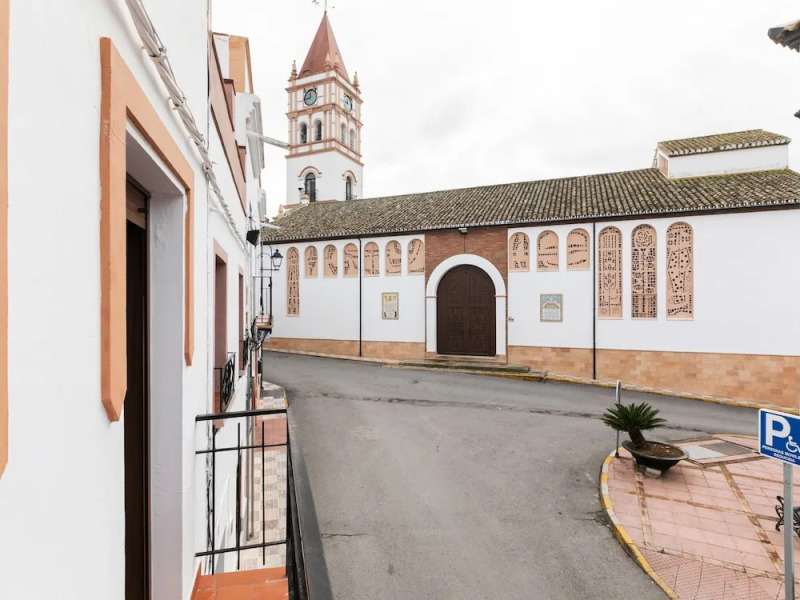 Voguish Holiday Home in Arriate With Terrace