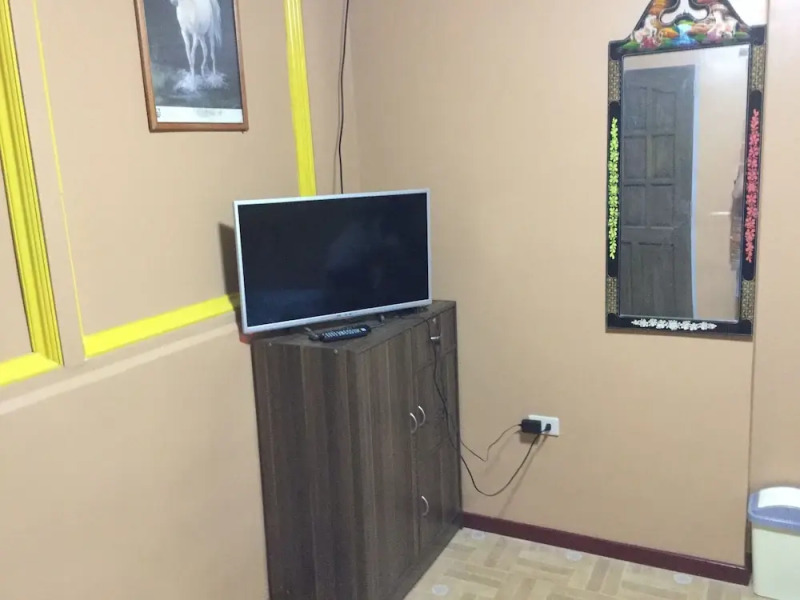 Rjc Hostel And Karaoke Bar