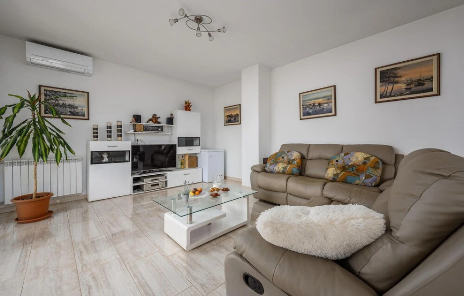 Awesome Home in Buje With Outdoor Swimming Pool, Wifi and 2 Bedrooms