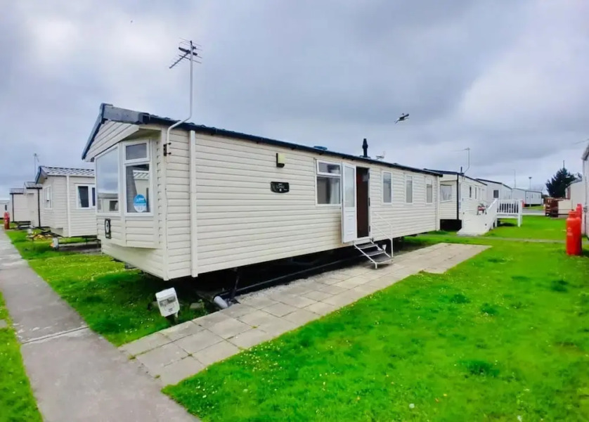 Family Caravan In Cala Gran