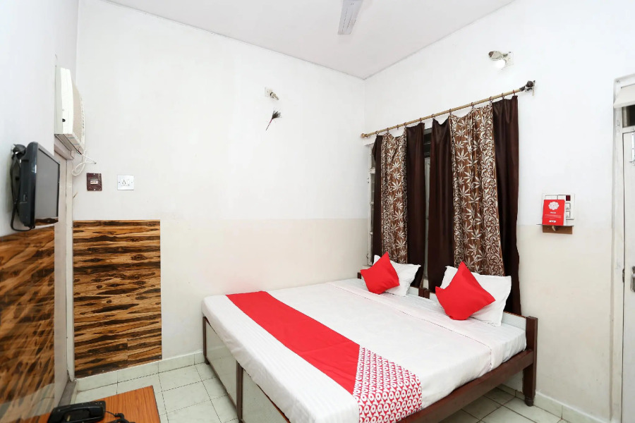 OYO 28731 Hotel Vishal