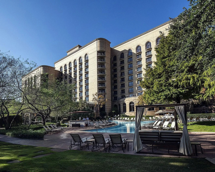 The Ritz-Carlton Dallas, Las Colinas