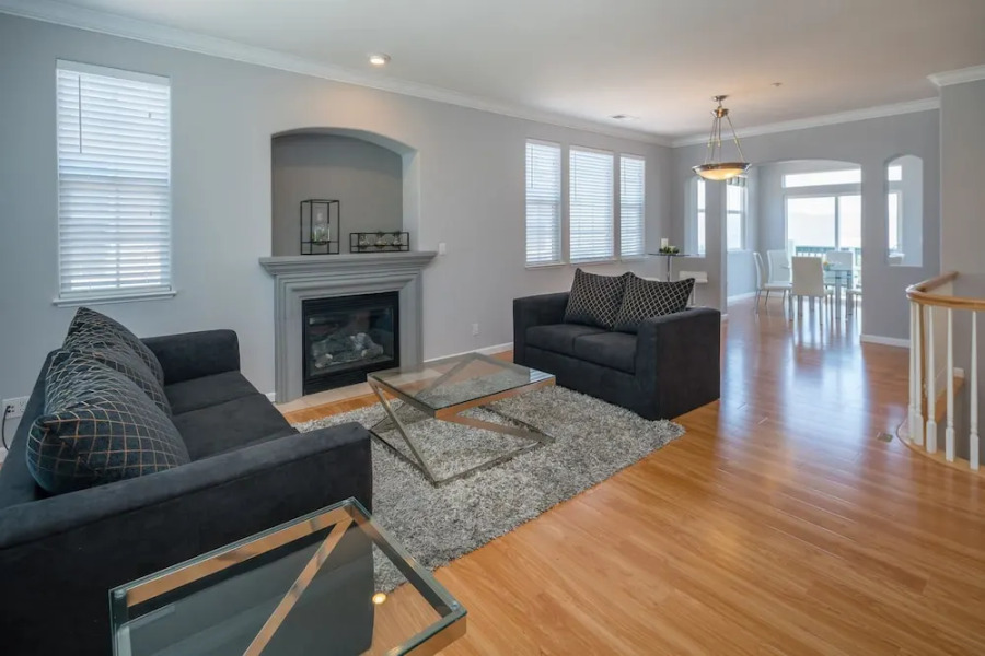 Hilltop 4 Br W Gorgeous SF Bay Panoramic Views by RedAwning