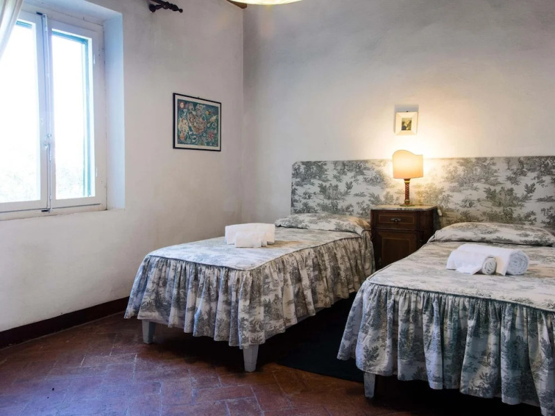 Vino, Views and Relaxing Stay