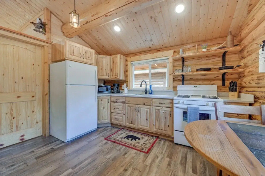 Soldotna Fisherman's Cabin ~ 6 Mi to Kenai River