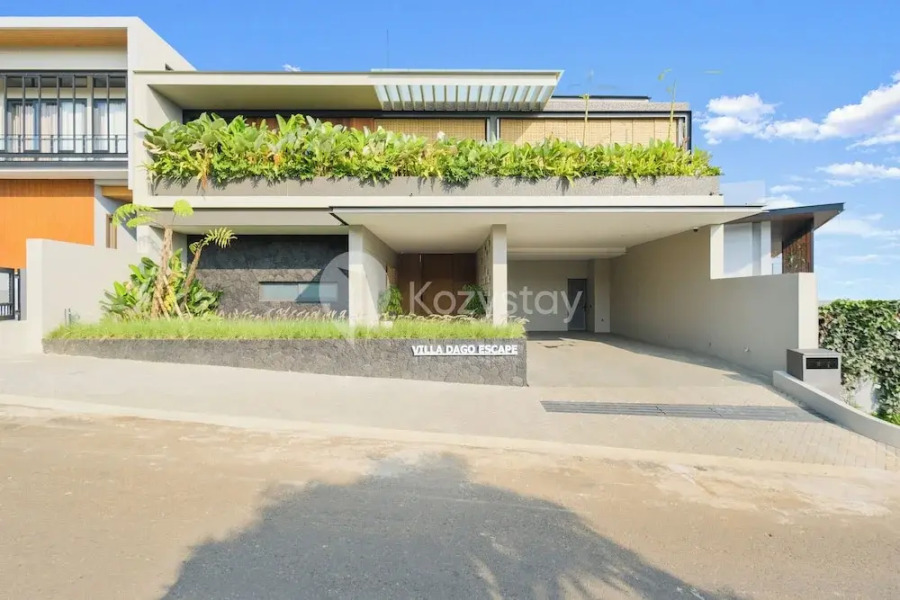 Dago Escape Villa by Kozystay - Bandung