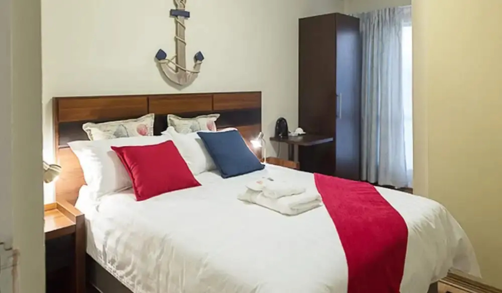 Lakeview Guest House