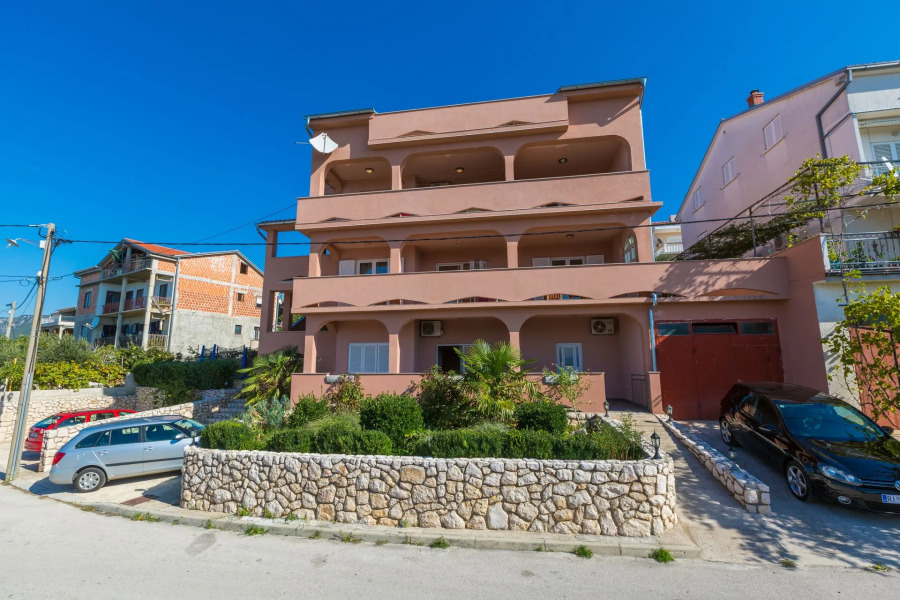 Apartment Tomica - open pool: A4 dvoetažni Novi Vinodolski, Riviera Crikvenica