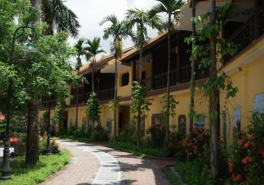 Emeralda Resort Tam Coc