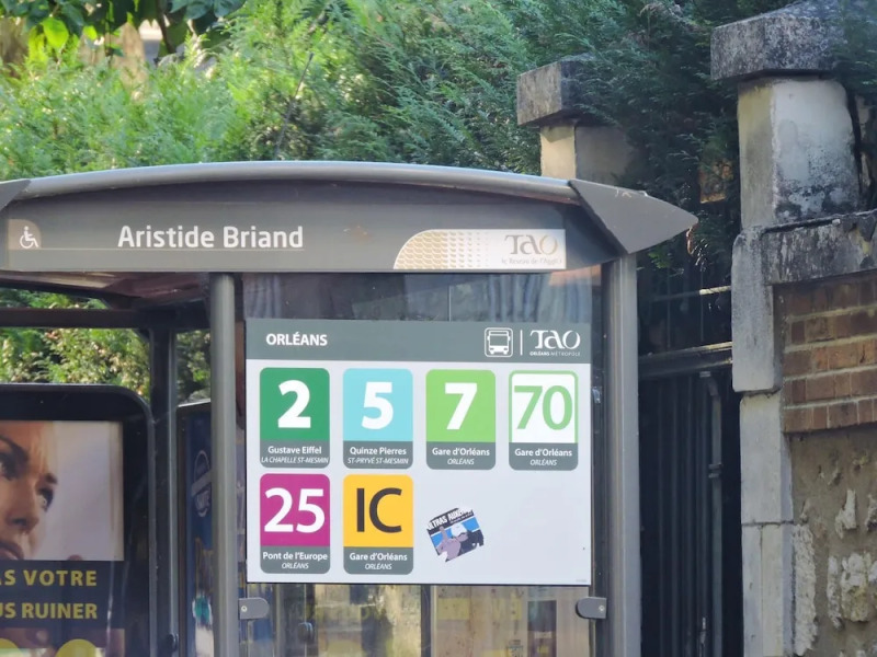 Apartment With one Bedroom in Orléans