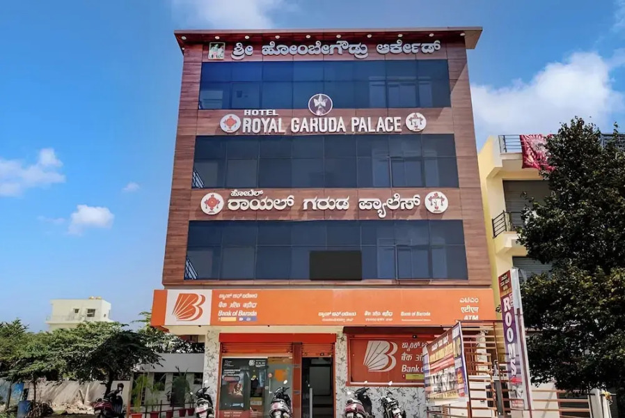 Hotel Royal Garuda Palace