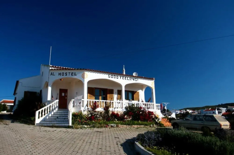 Good Feeling Hostel & Guesthouse