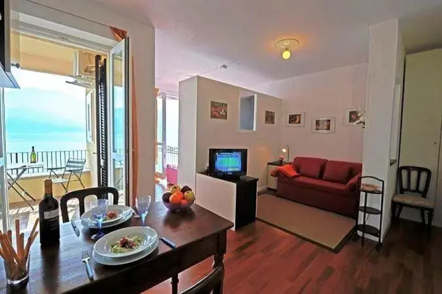 Residenza Menaggio Alba