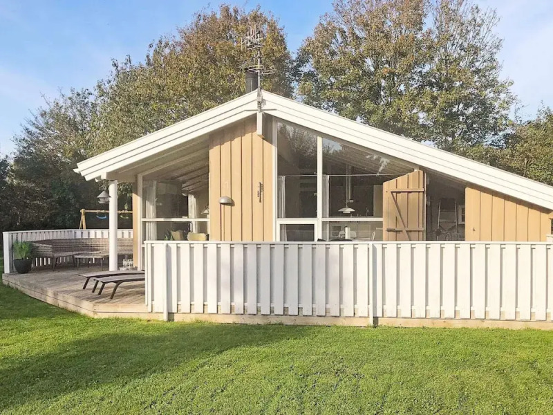 10 Person Holiday Home in Humble-by Traum