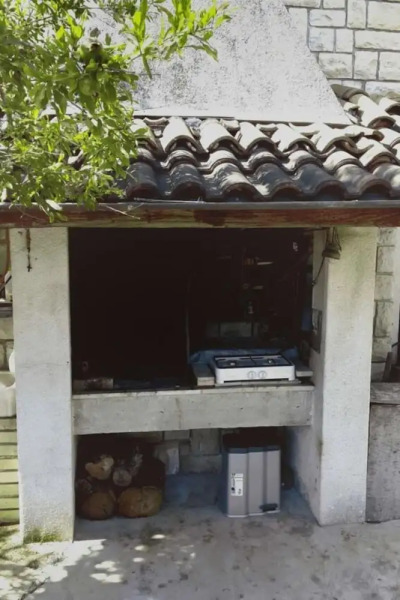 Griv - Close to the sea - A1